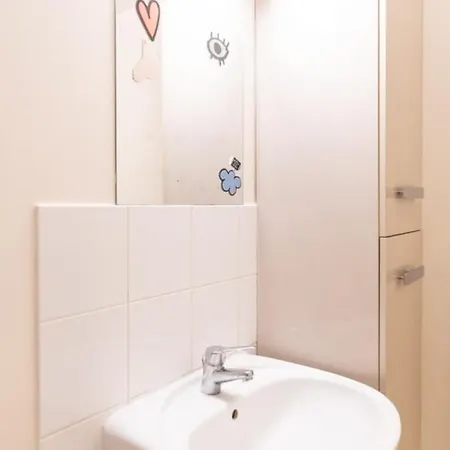 Charming Studio Close To The Heart Of Marais Appartamento *